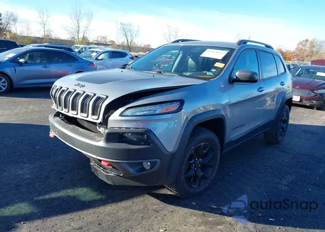 2016 Jeep Cherokee Trailhawk from USA, damaged, VIN 1C4PJMBS3GW335360